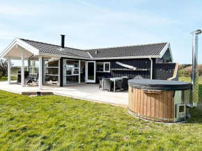 Three-Bedroom Holiday home in Hjørring 17